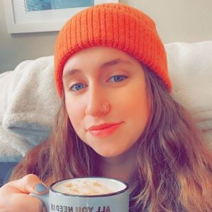 Meet your Posher, Talia